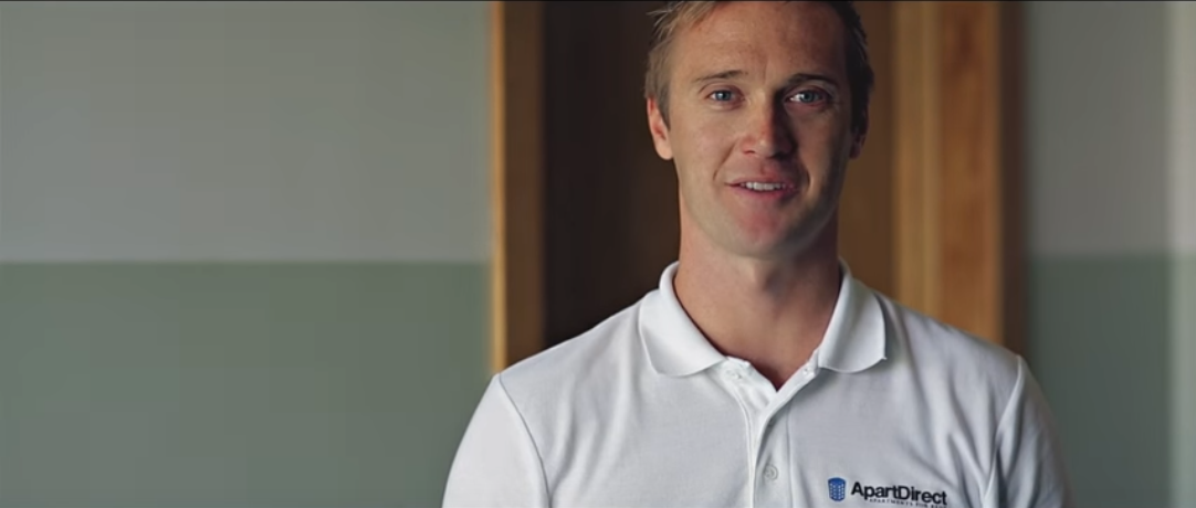 ApartDirect växte fram