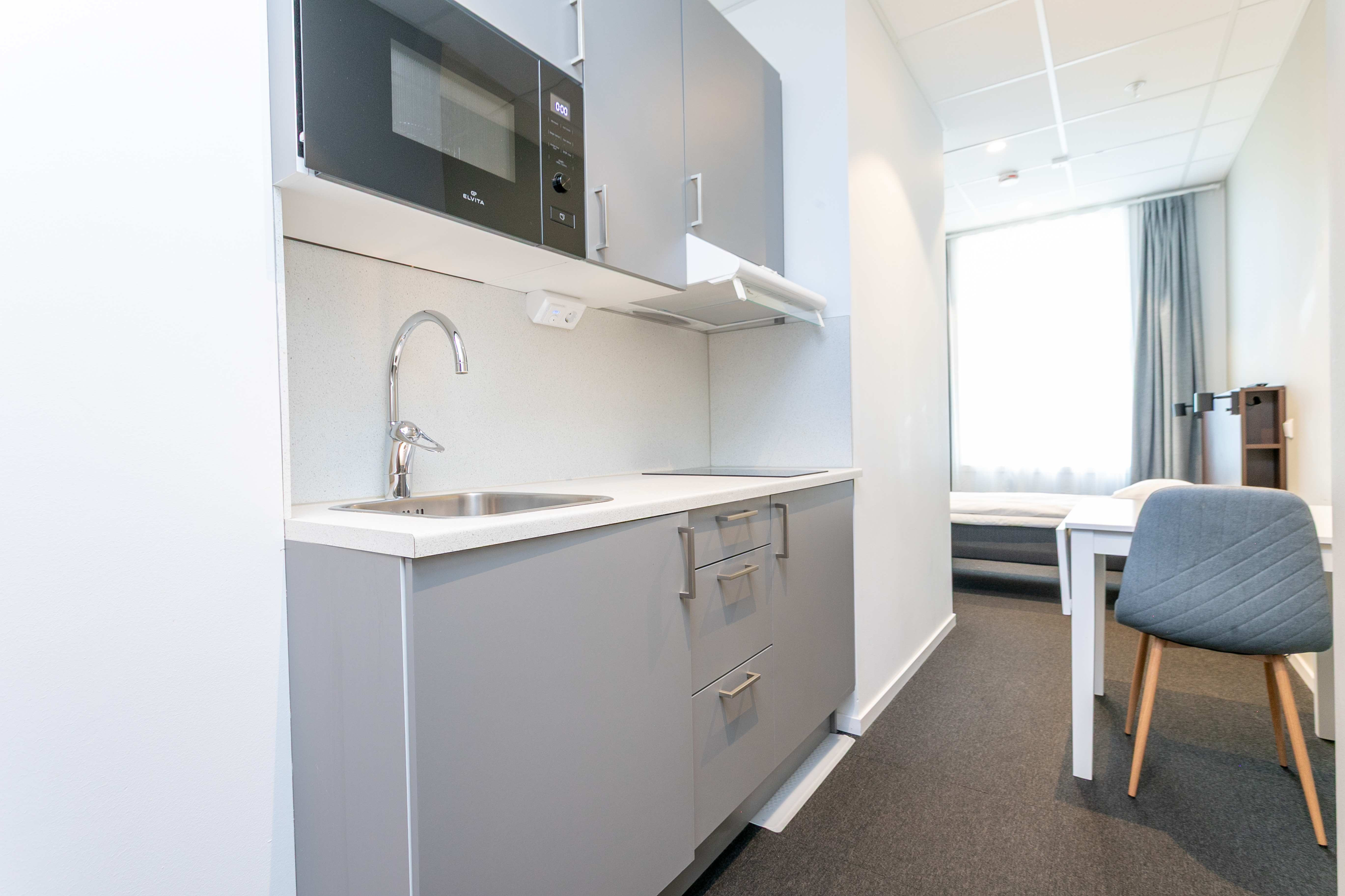 Kitchen Single Apartment ApartDirect Arlandastad.jpg